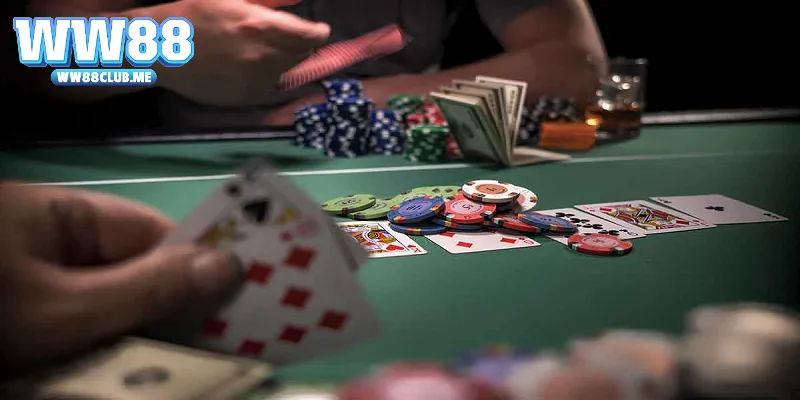 Cần trải qua 4 vòng cược chính để quyết định kết quả Poker